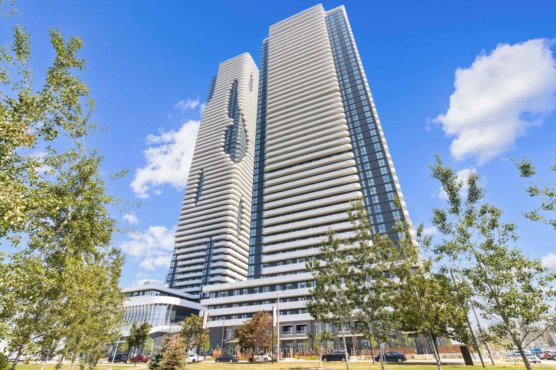 Introducing Suite 2606 at 195 Commerce Street Tower B, an exceptional 2 bedroom, 2 bathroom corner residence in the heart of the Festival Condos by Menkes.