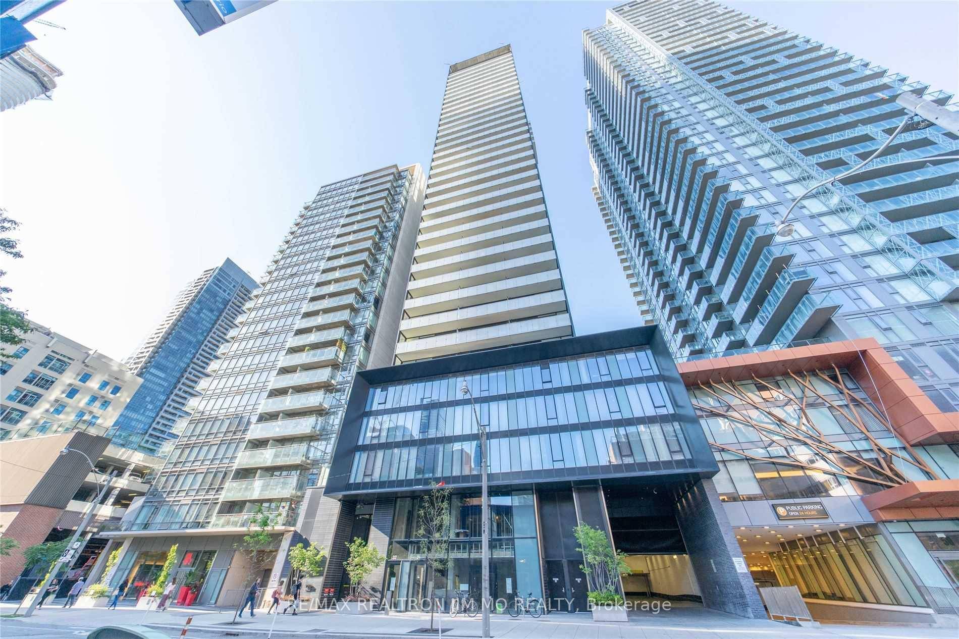 Most Prestigious Condo At Yonge amp ; Wellesley, Seconds Walk To Subway Station amp ; Mins Walk To University of Toronto.