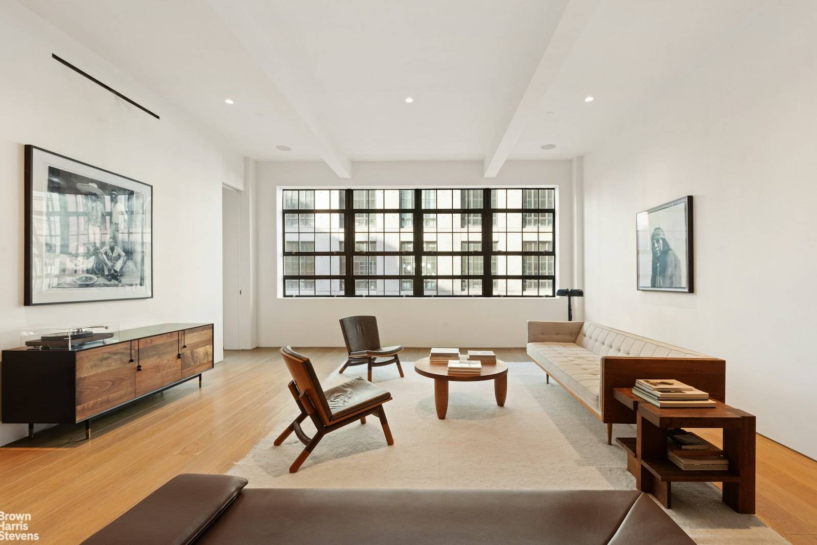 This museum quality 2, 600SF condominium loft is located in a former Brillo factory right in the heart of Dumbo's Historic District and features clean modern lines, a sprawling 3 ...