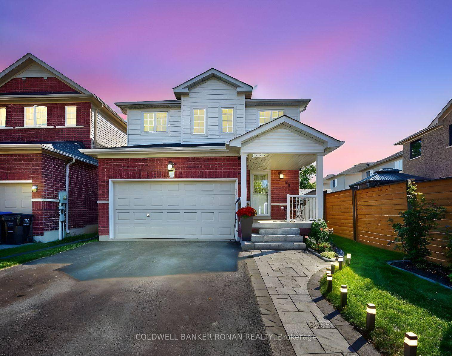 Family Home In The Heart Of Alliston Situated On A Fenced Lot W 2 Car Garage.