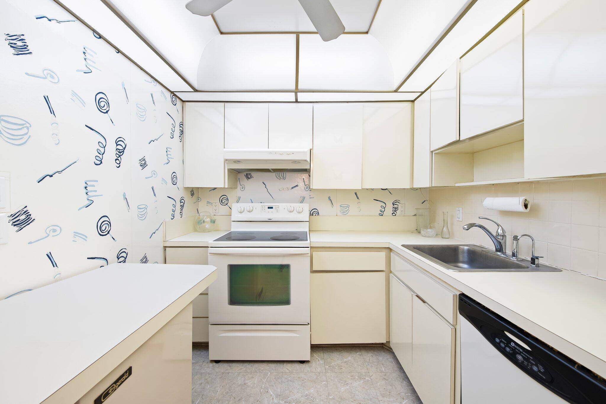Ready to sell. Make this affordable ocean side condo your own.