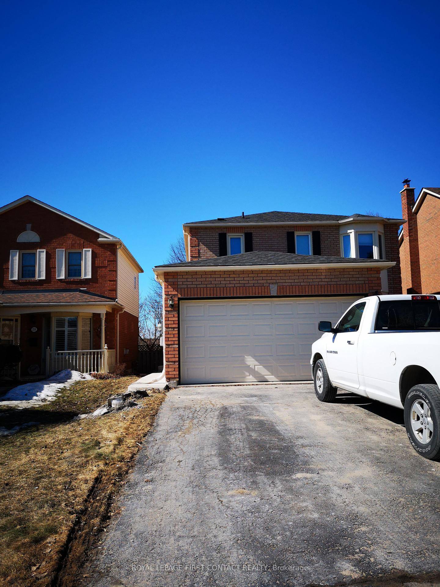 2 bedrooms legal apartment in the great desirable neighbourhood near LIVINGSTONE amp ; BAYFIELD, GEORGIAN MALL area ; quiet street for a small family or a professional couple ; This ...