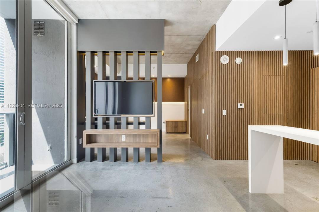 Urban lifestyle at Centro, located in the vibrant Downtown Miami.