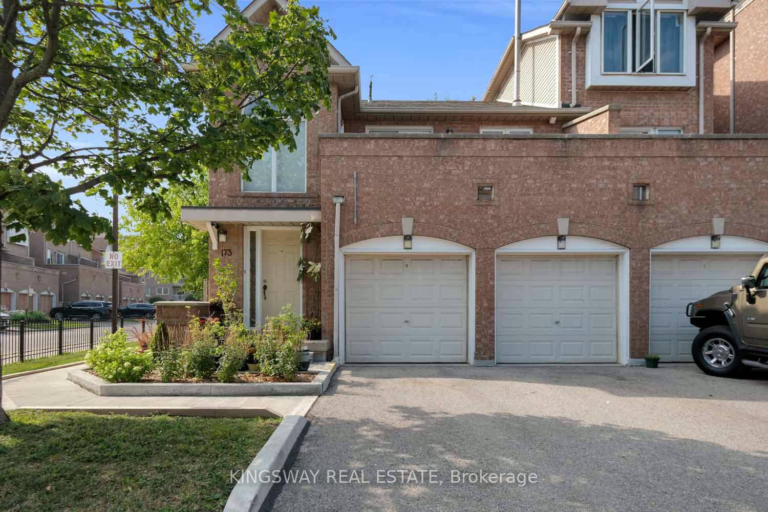 3 bed condo townhome w garage low fees, walk to Hurontario transit LRT.