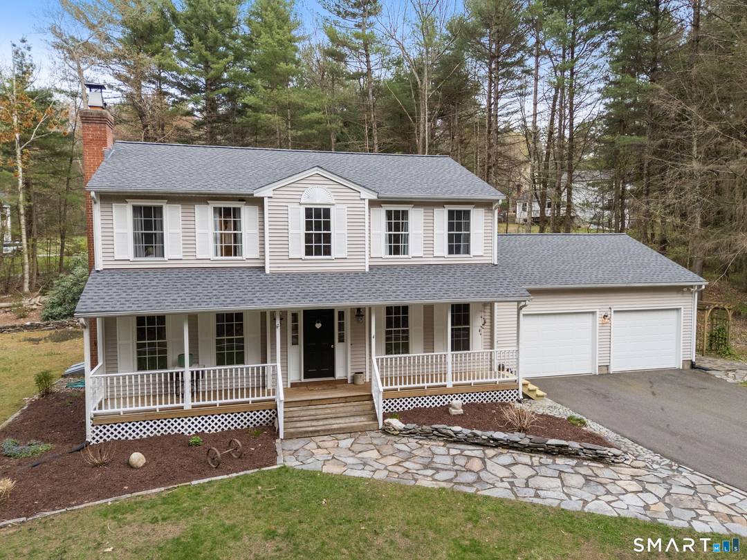 The perfect mix of neighborhood charm and private retreat welcomes you to your next chapter.