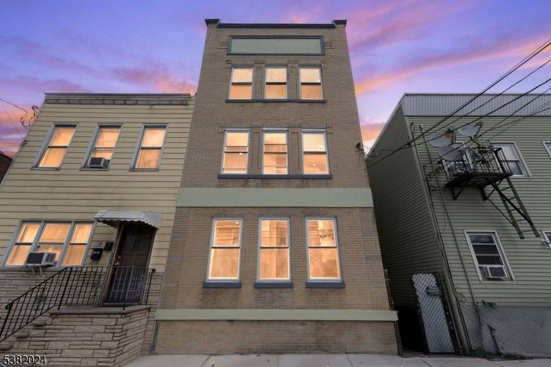 Welcome to the heart of Newark's highly sought after Ironbound section !