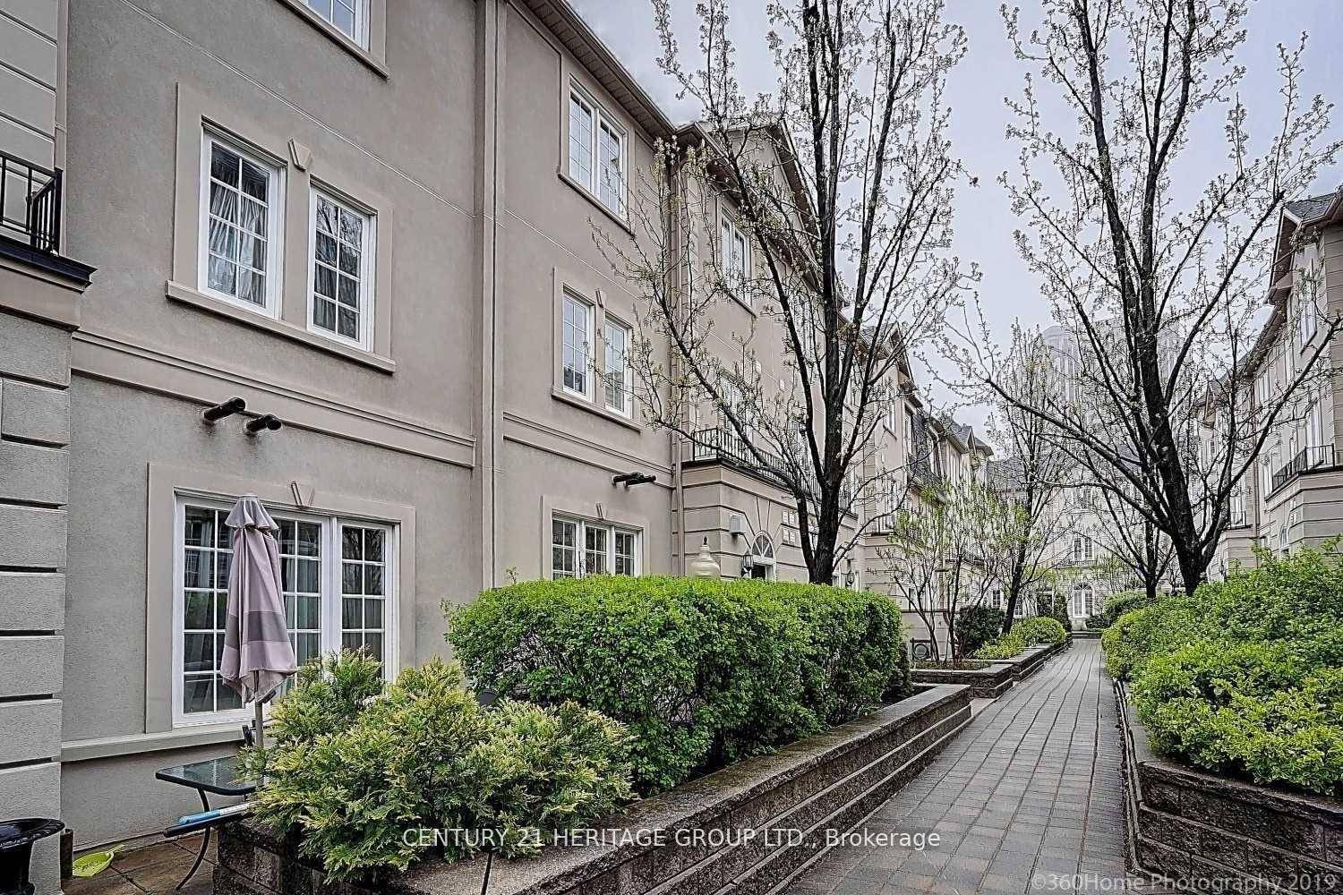 Modern and Spacious Townhouse in the Prime Area of Yonge and Sheppard, TTC, Highway 401, Parks, Shows and Restaurants.