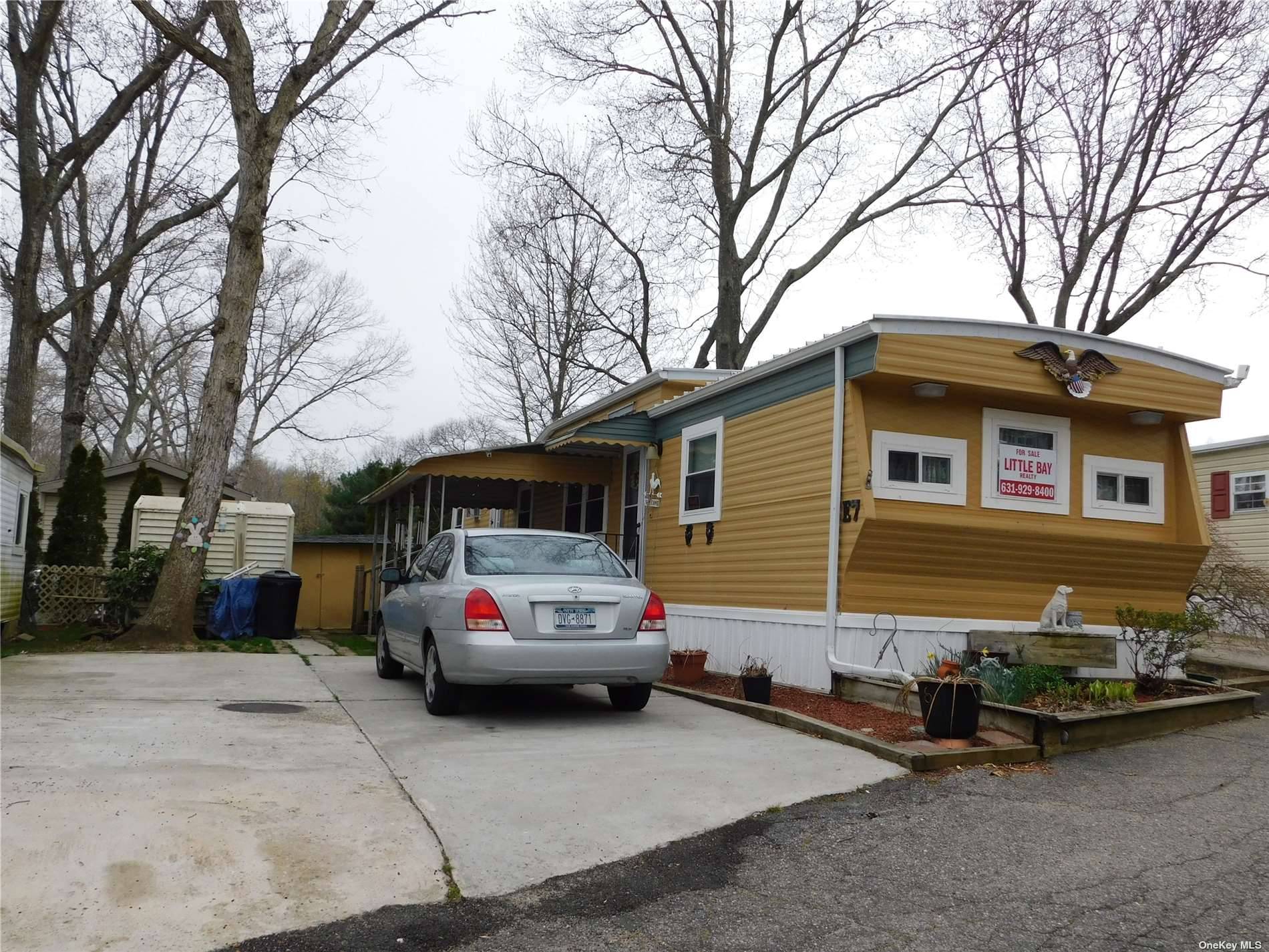 55 community must be 55 years old or older to live here.