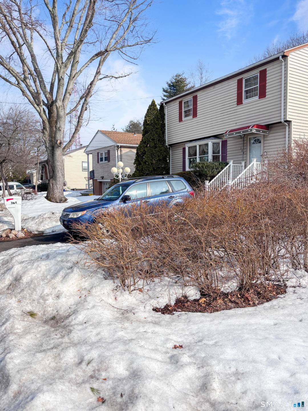 WELCOME TO THE DESIRABLE NORTH END OF BRIDGEPORT.