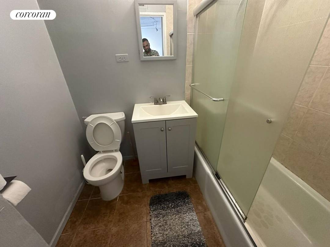 Step into comfort and convenience with this charming studio nestled in a well maintained post war, low rise condominium building.