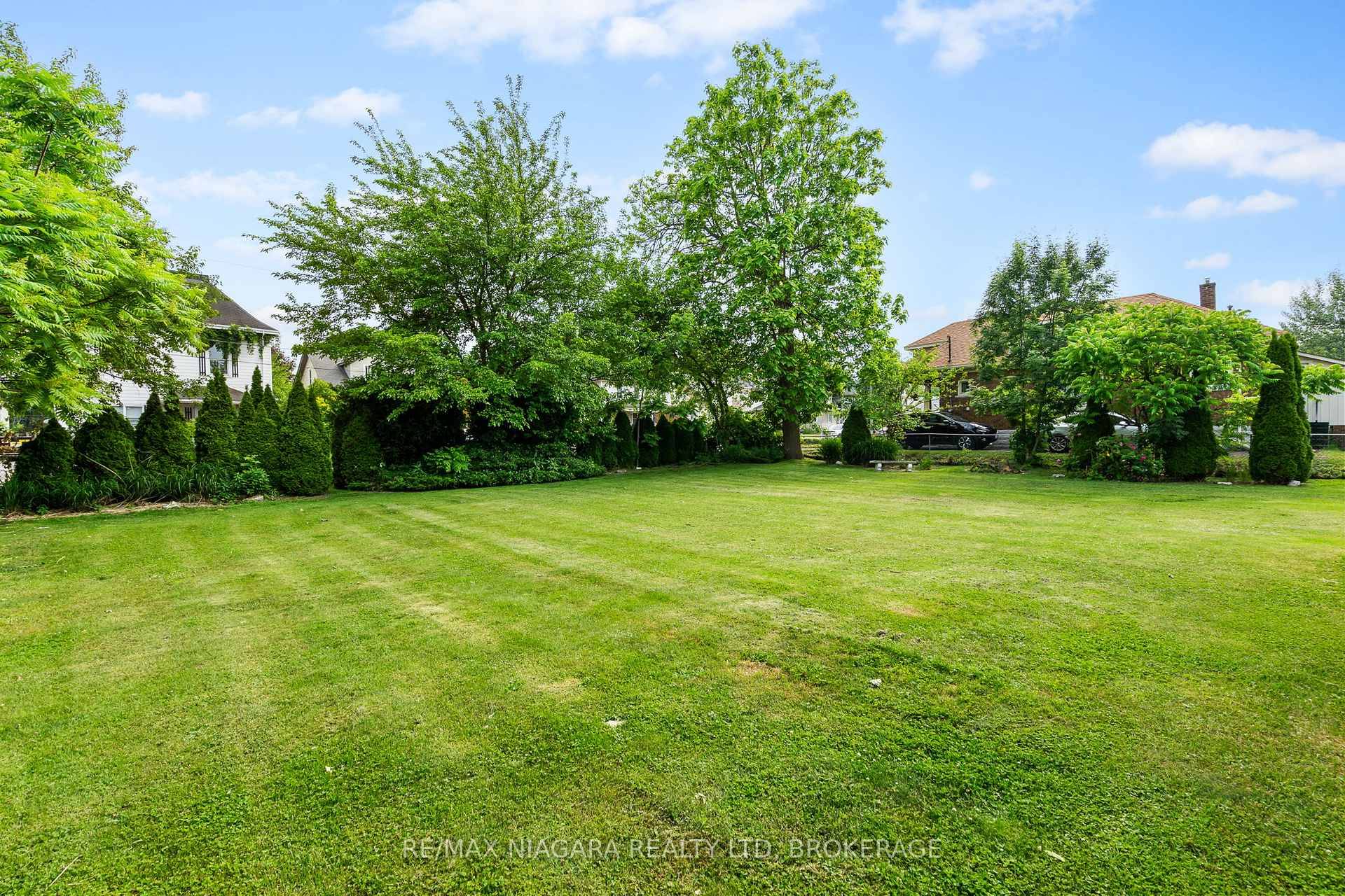 Prime Investment Opportunity Vacant Lot on Bridge StreetDiscover the potential of this exceptional development site in one of the areas most established neighbourhoods.