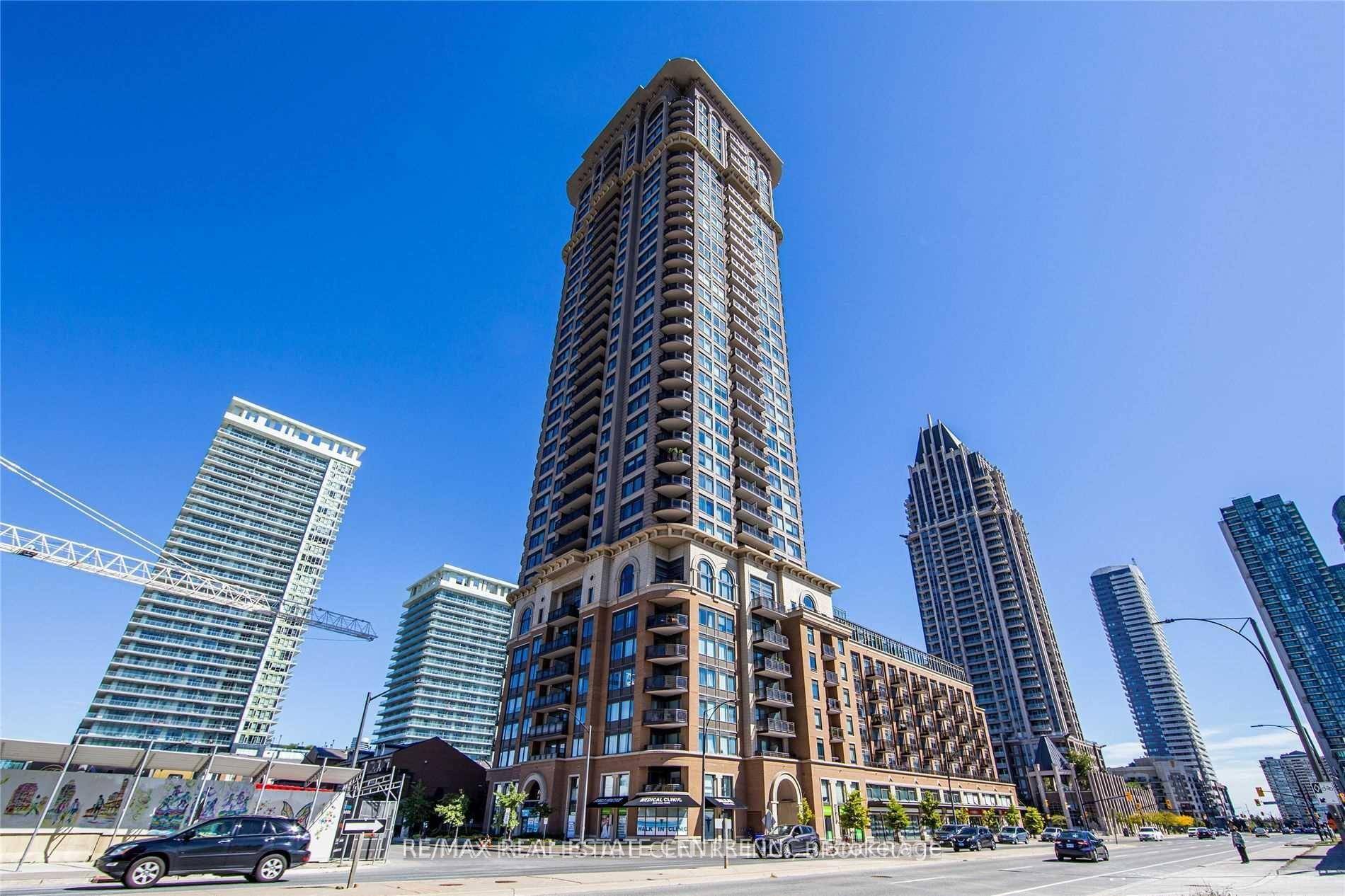 Amazing, Cozy Apartment In Heart Of Mississauga With Breathtaking Sunset View.