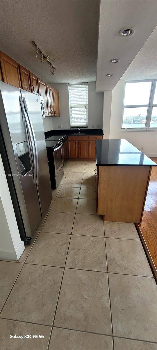 Great 2 2 condo with beautiful waterfront views.