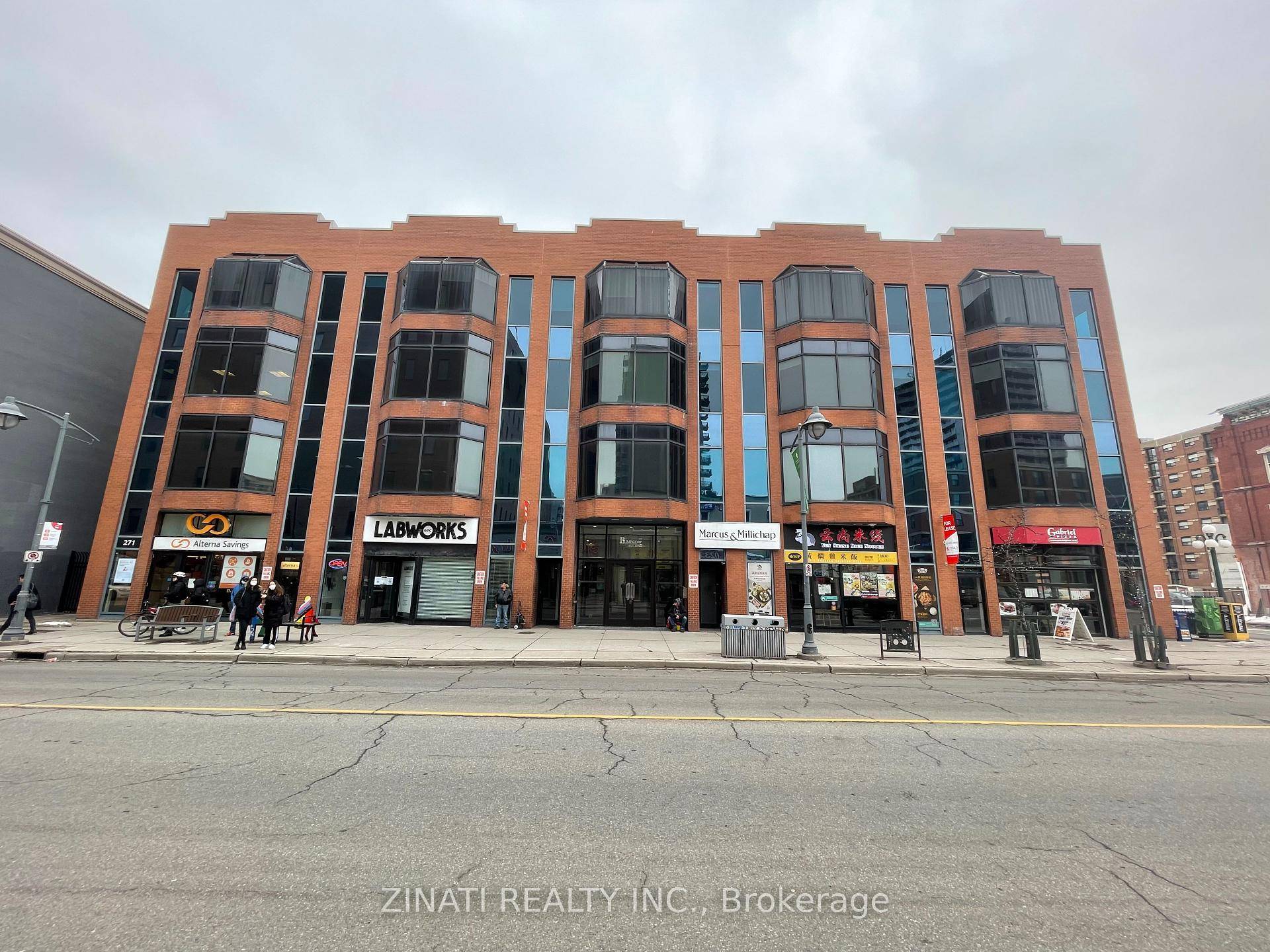This professional four story LEED certified office building is conveniently located in the heart of Centretown at the corner of Bank and Somerset Street W.