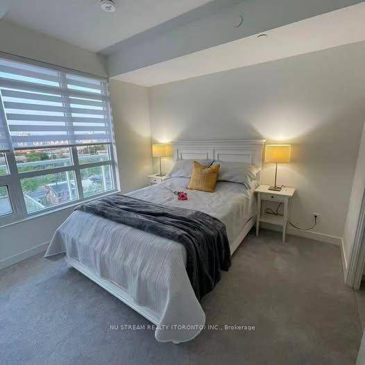 Fully Furnished ! Over 800 sqft spacious 2 bedrooms with 2 bathrooms unit.