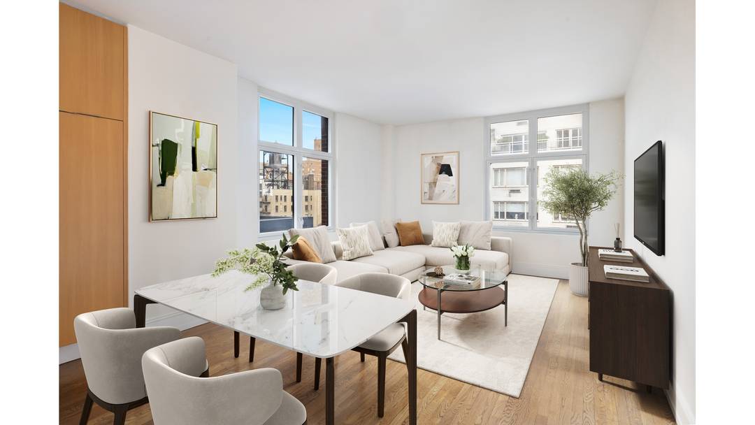 Welcome to Apartment 11D at The Trafalgar House !