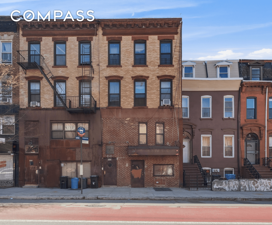 Amazing investment opportunity in the heart of Bedford Stuyvesant.