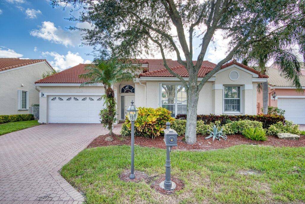 Elegant 3 bedroom, 2 bathroom home in sought after Boca.