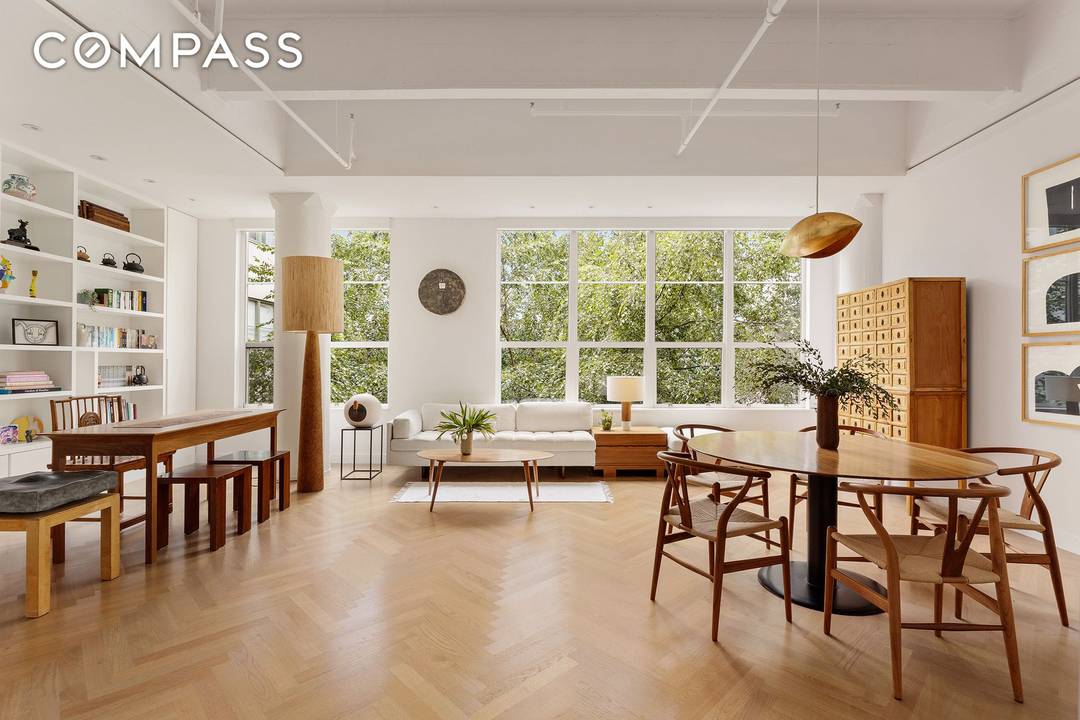 Welcome to 512A at the Austin Nichols building one of the only combination units in the building.