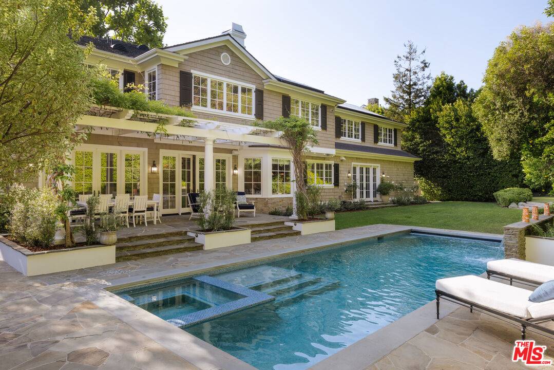 456  N Bundy Dr 5BR Brentwood La