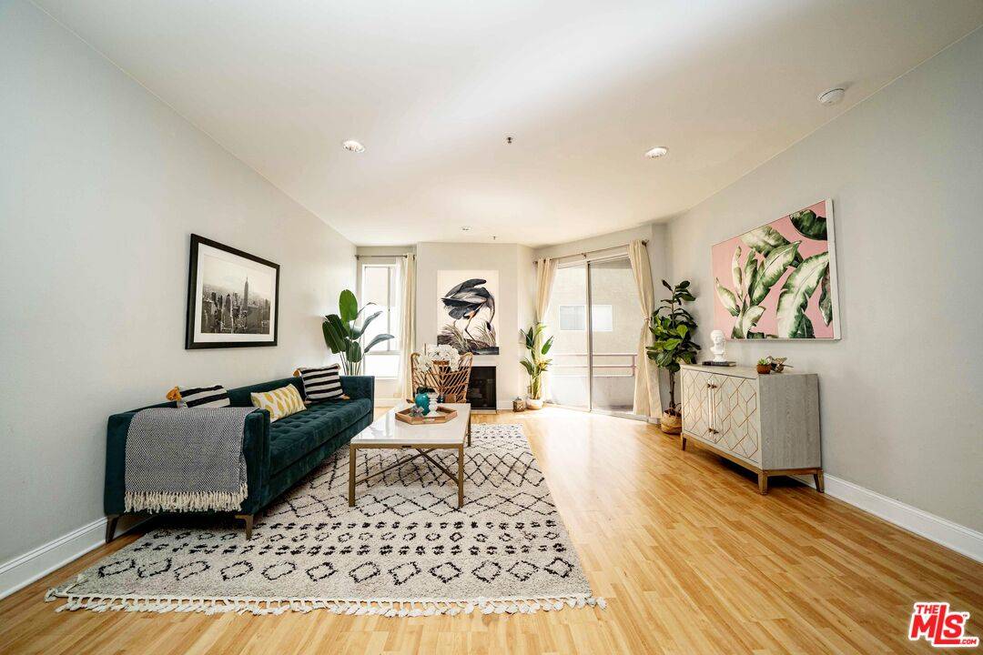 500  S Berendo St 1BR La