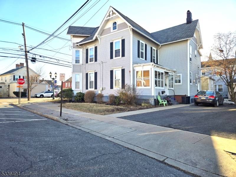 Great opportunity to rent this classic Victorian style Retail Office space 2100 located in highly visible corner property of downtown Raritan borough on West Somerset Street Anderson Street.
