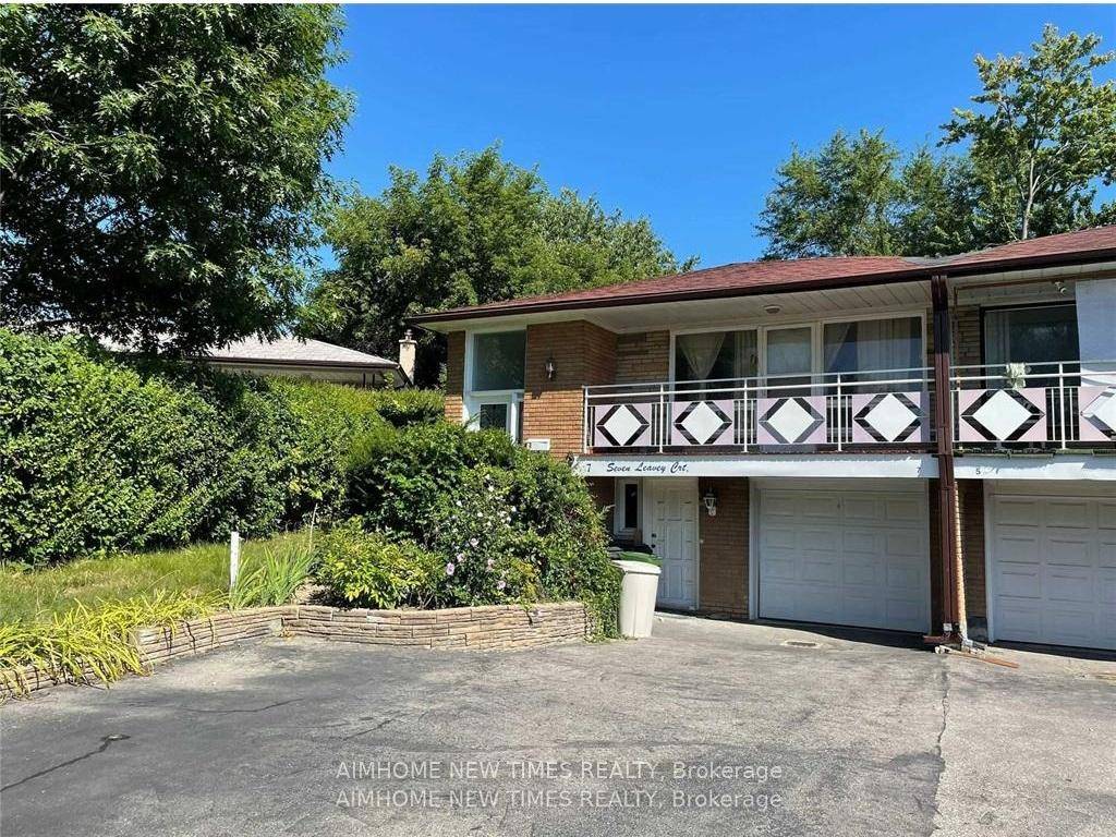 Absolutely Stunning Upper Level 3 Bedroom Apartment With Ensuite Washroom And Separate Laundry Facility.