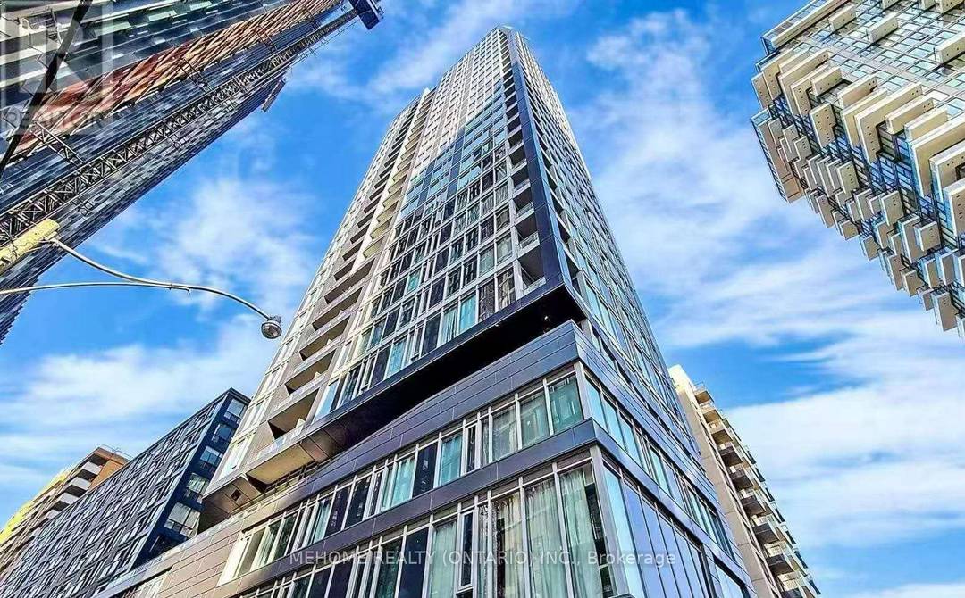 Share Accommodation ! Sunny 2nd Bedroom with stunning southwest corner views !