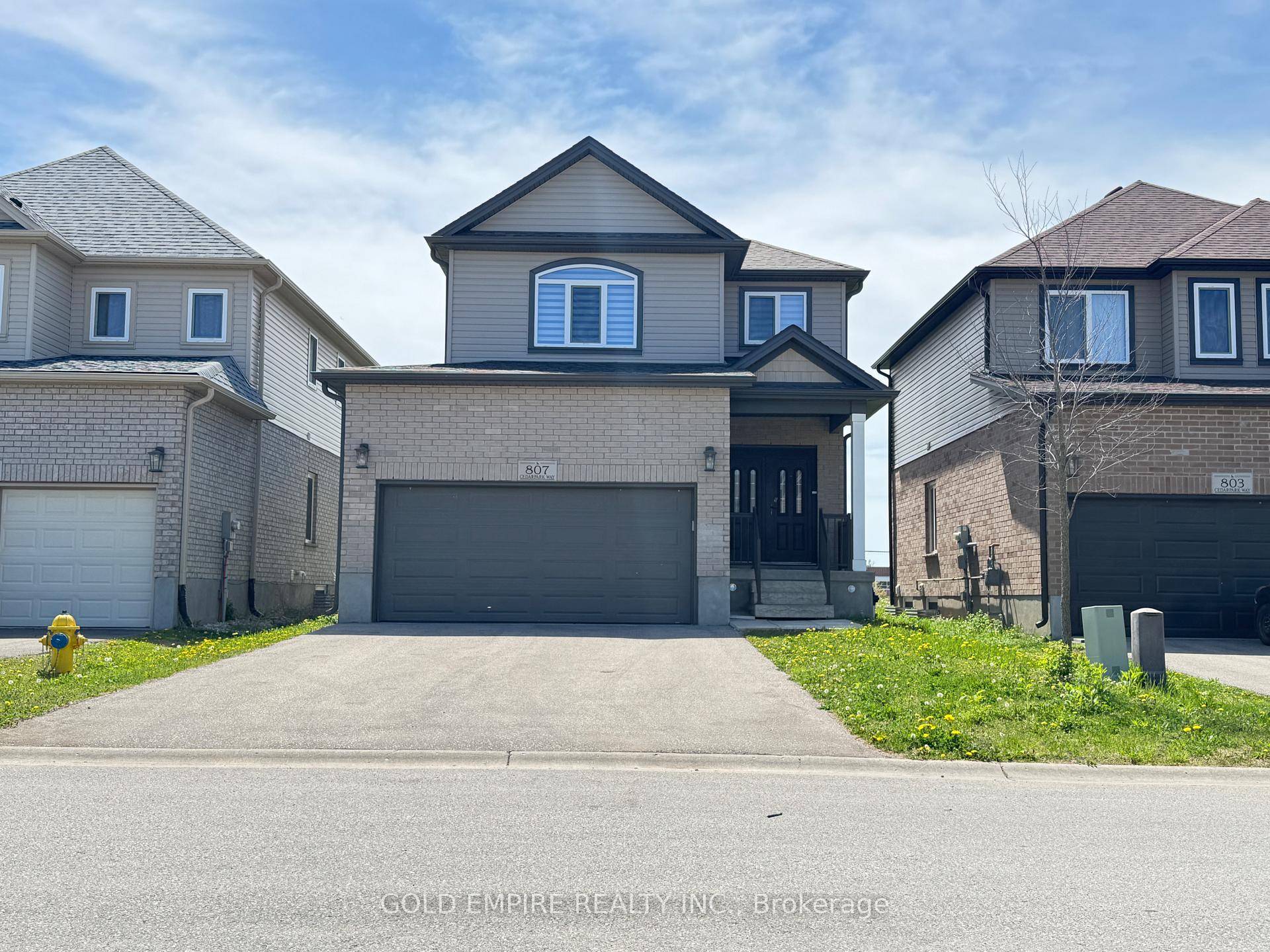 Welcome to 807 Cedar park Way, a beautifully upgraded 3 bedroom, 3 bathroom home located in the desirable Cedar Hollow neighbourhood of North London.