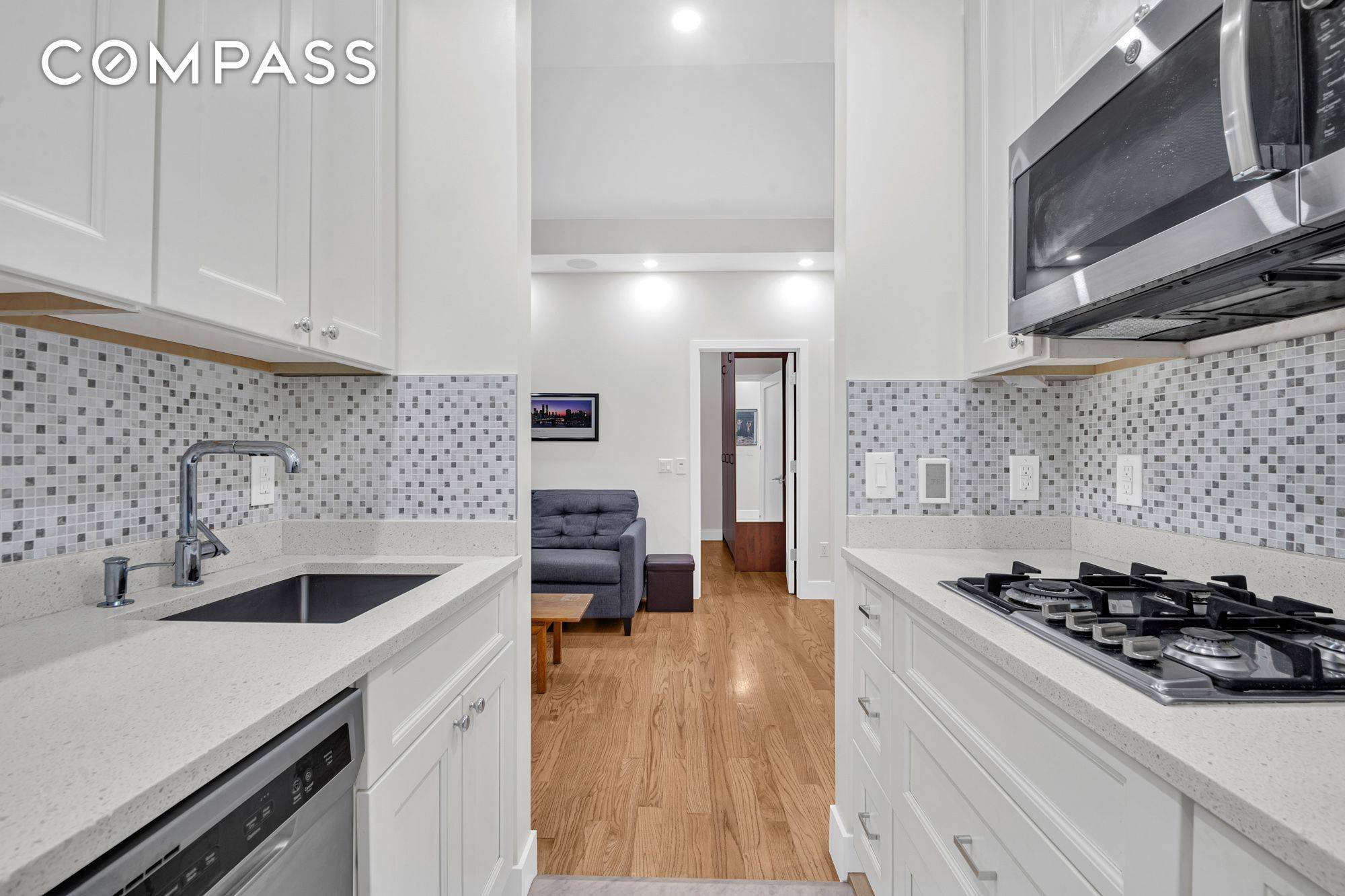 Riverside Drive this true one bedroom completely renovated and comes furnished !