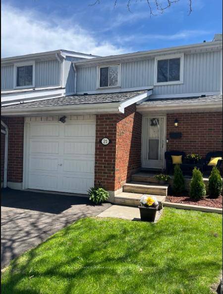 Welcome to 21 25 Redbury Street, Hamilton, a beautifully maintained 4 bedroom townhouse condo offering over 1, 770 sqft.