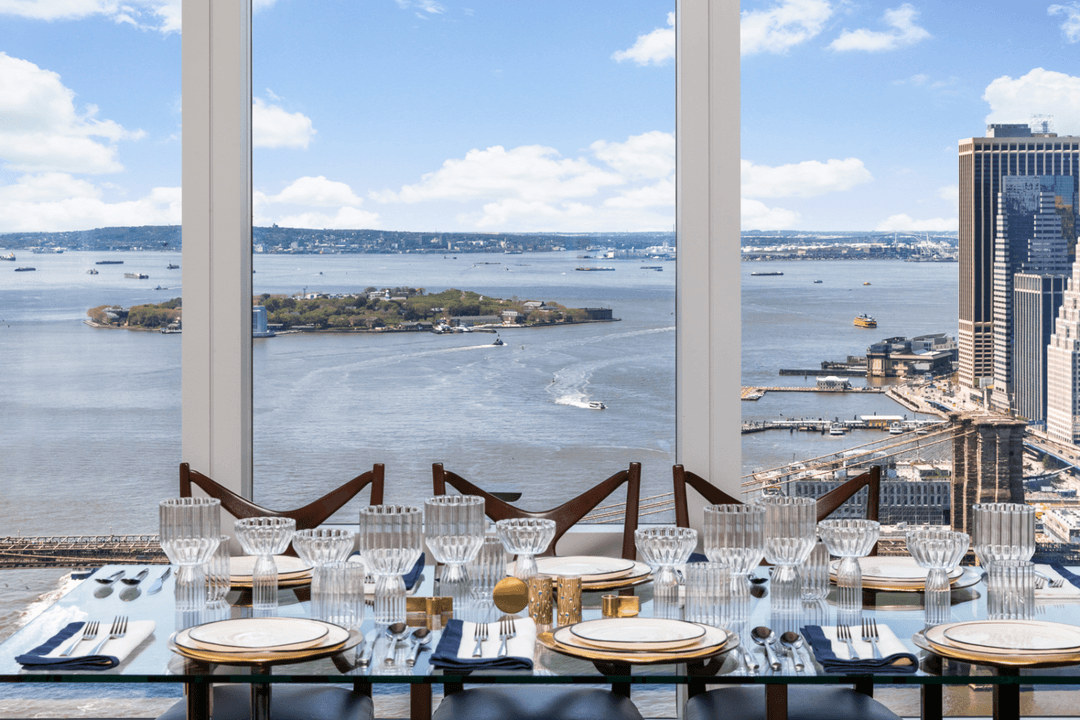 ONE MANHATTAN SQUARE OFFERS ONE OF THE LAST 20 YEAR TAX ABATEMENTS AVAILABLE IN NEW YORK CITY Sponsor Incentive FOR A LIMITED TIME ON ALL NEWLY SIGNED CONTRACTS AS OF ...