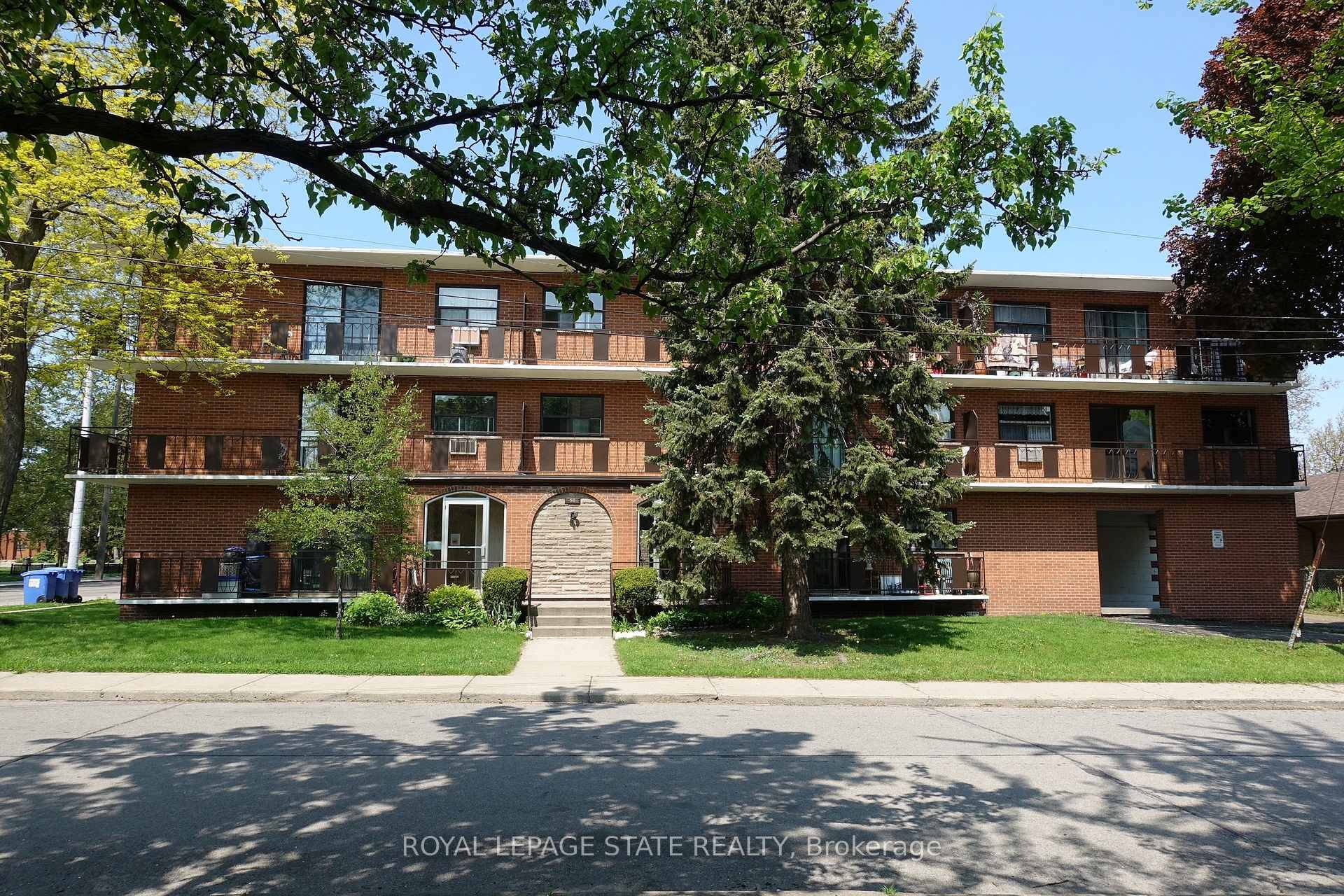 Welcome to this freshly updated two bedroom unit, ideally located near Hamilton's beautiful Gage Park.