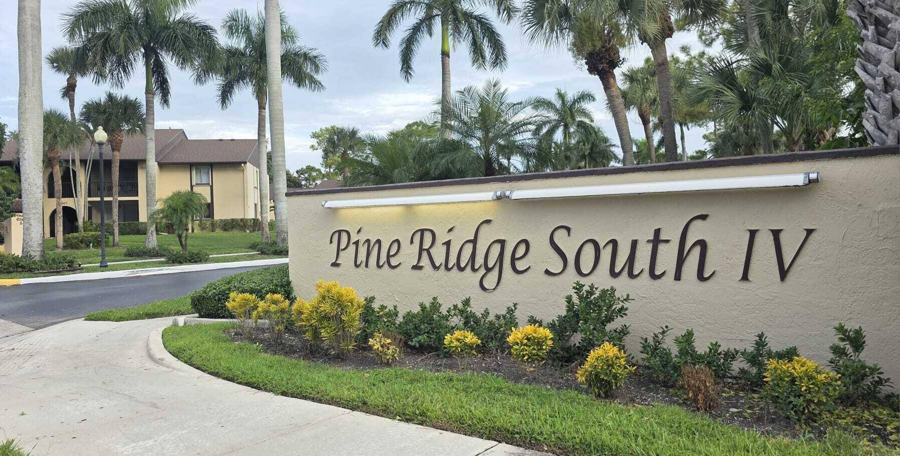 Charming 1 1 Condo in Pine Ridge 55 Community !
