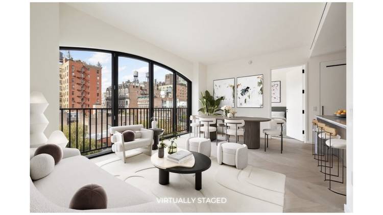 Elegant 1 Bedroom Residence in the Heart of Greenwich VillageWelcome to Residence 6C at 64 University Place a stunning 841 sq.
