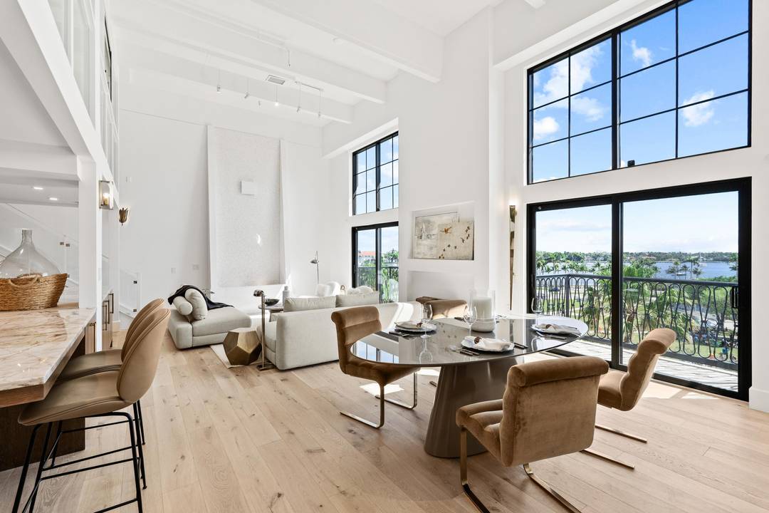 WATERFRONT ZEN. New Development Private Penthouse style Oasis w 17' High Ceilings ; Rare Find !