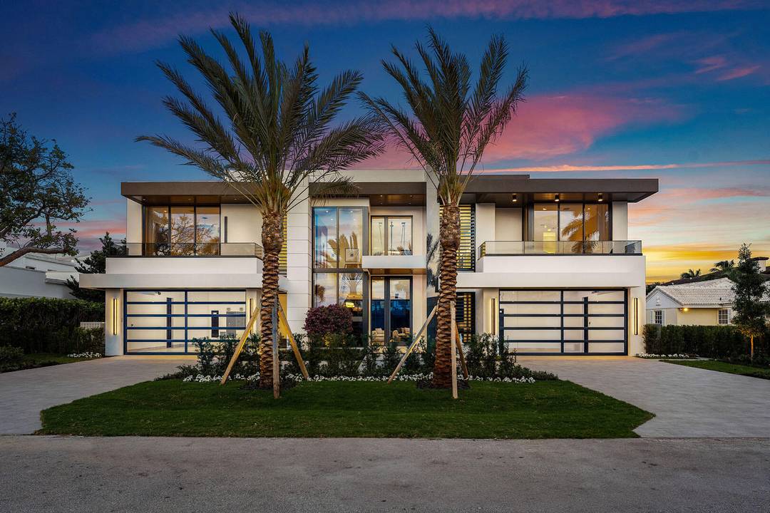 A masterpiece of modern luxury, this brand new estate is conveniently appointed near the Royal Palm Yacht Club, and showcases exceptional craftsmanship by National Custom Homes, striking architecture by Brenner ...