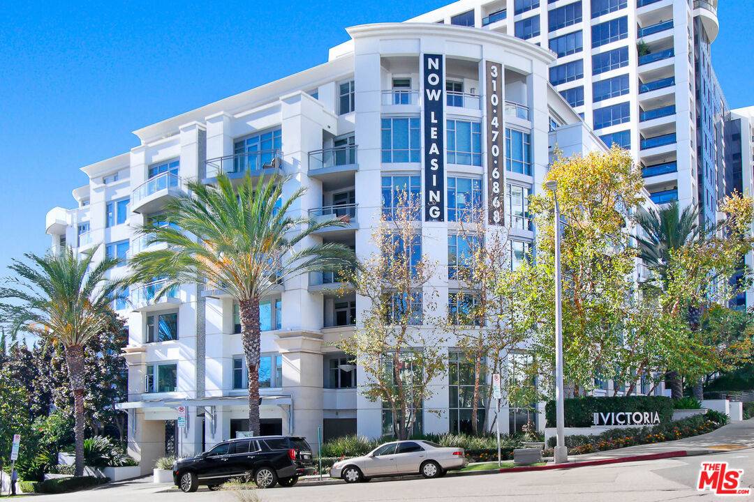 10700   Wilshire Blvd 1BR Westwood La