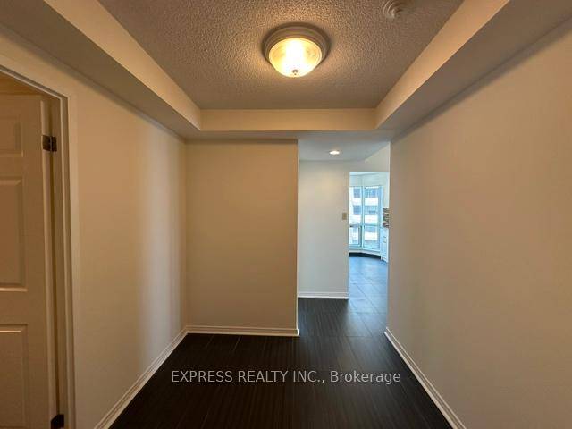 Spacious Two Split Bedrooms Unit With 2 Baths, Walk In Closets, 2 Walk Outs With Lake View Approx.