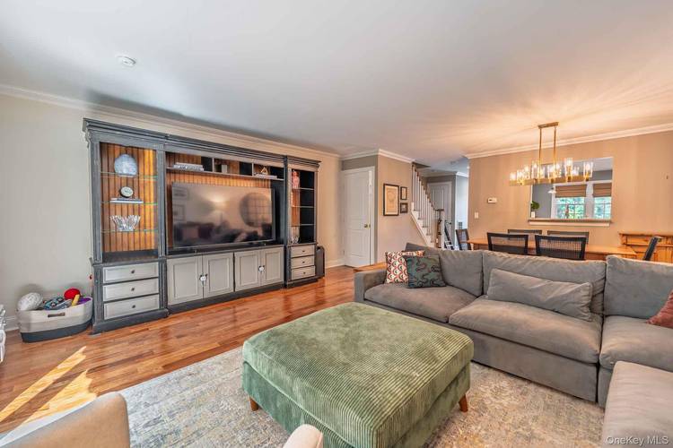 Welcome to this beautifully maintained 2 bedroom, 2.