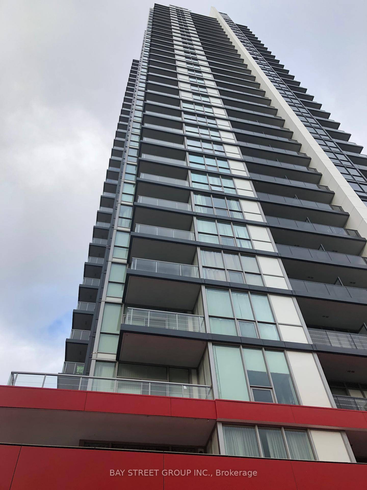 Southwest corner unit at Minto 88, one of North York's most sought after residences !