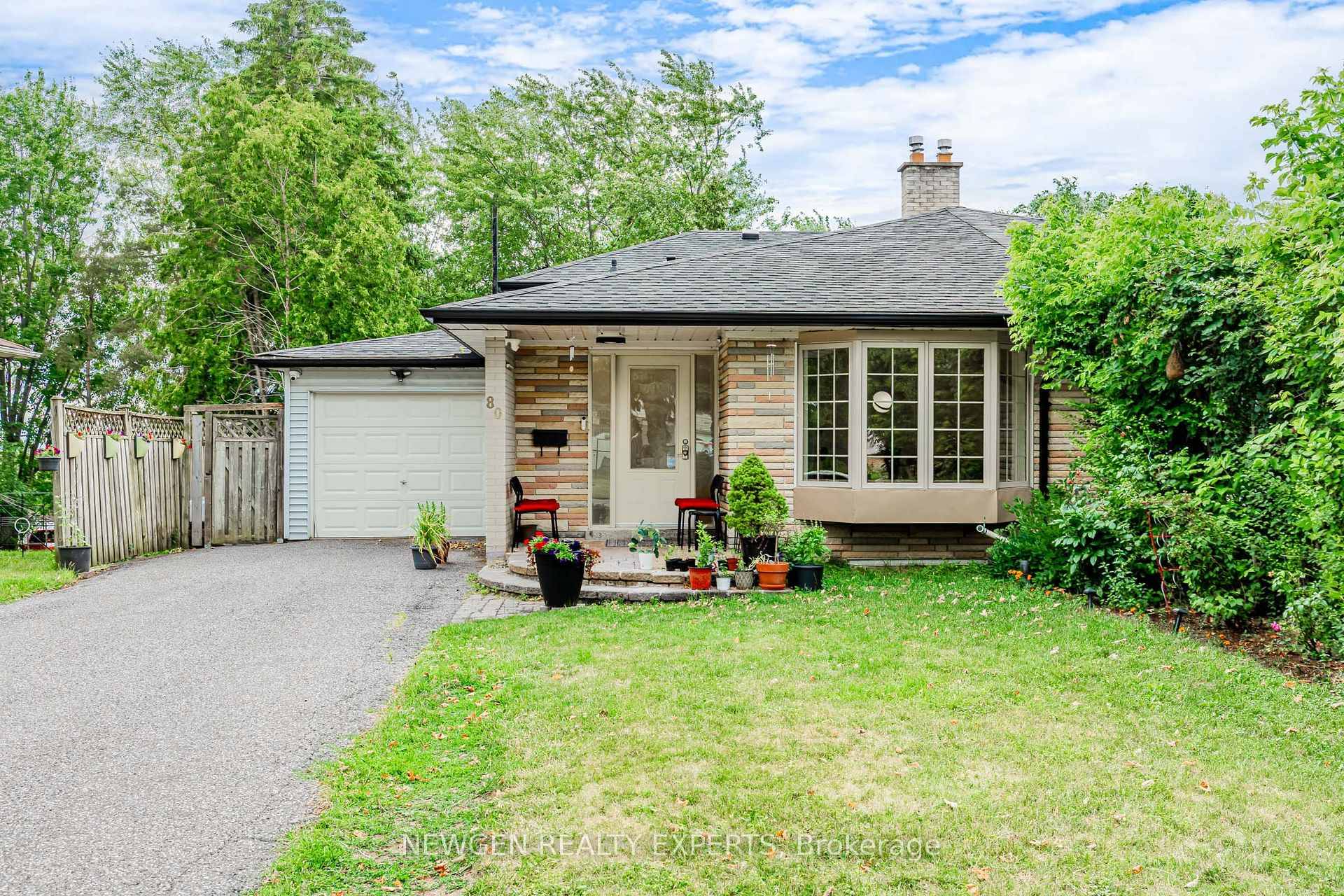 Beautifully updated and exceptionally spacious semi detached home situated on a rare 150' deep lot in the highly sought after Old Markham neighborhood, just steps from schools, parks, public transit, ...