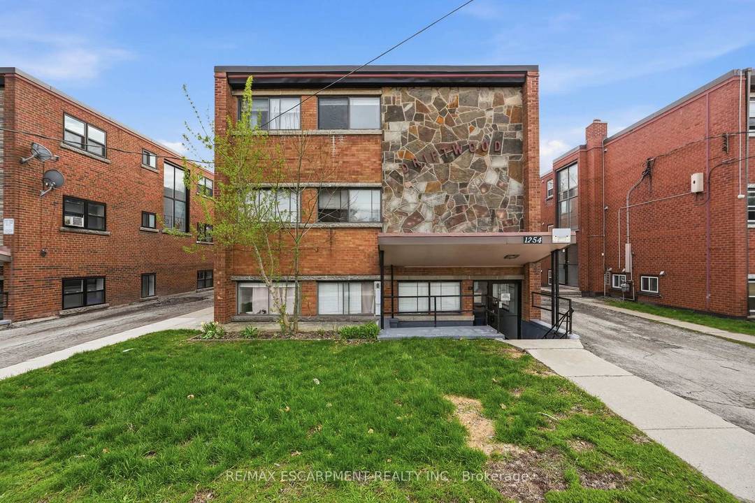 Positioned in one of Hamilton Mountain's most sought after pockets, this clean and well managed 9 unit apartment building offers a turnkey investment opportunity with stable income and long term ...