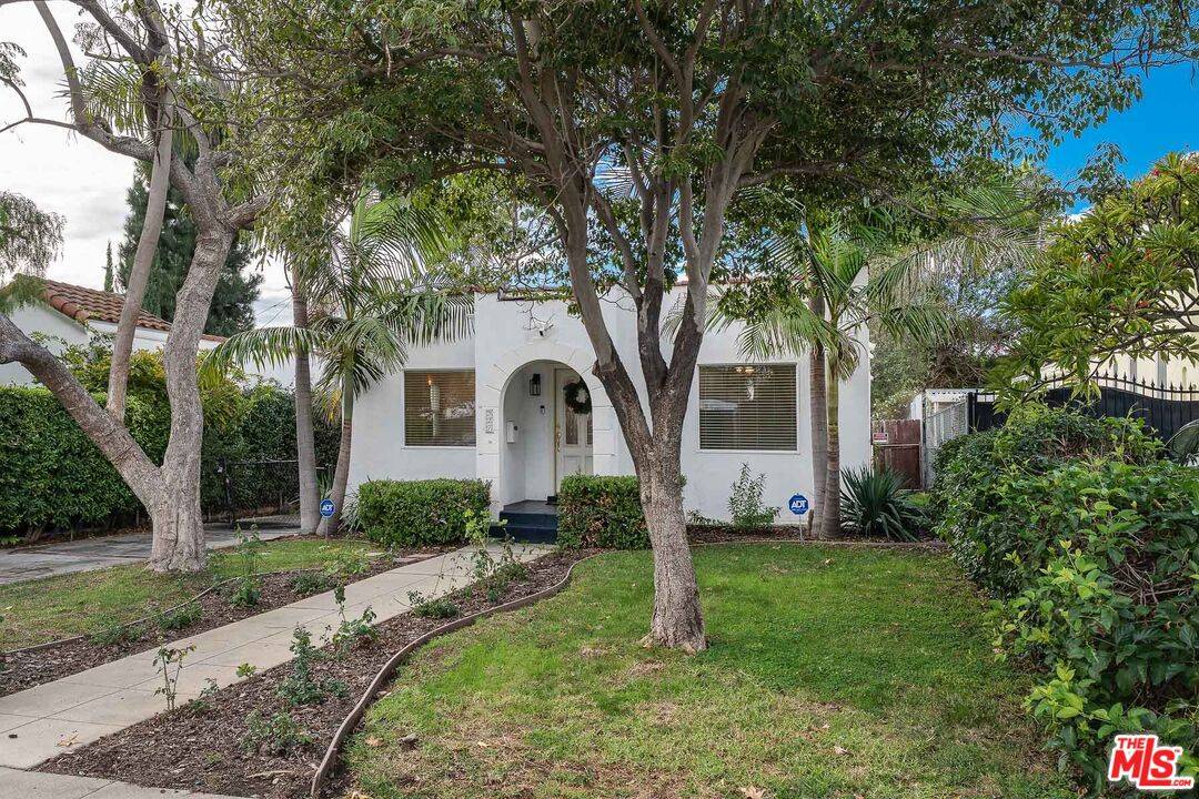 927  N Edinburgh Ave 3BR Hollywood Hills East La