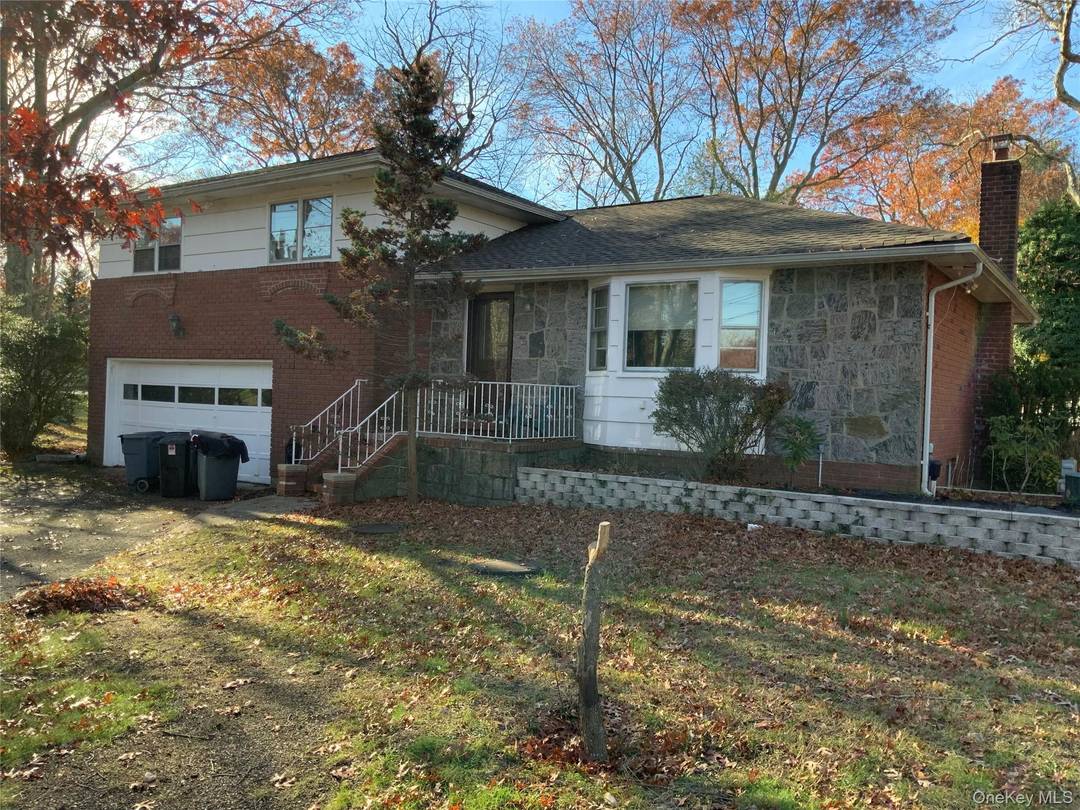 Welcome to East Northport's Newest Rental Opportunity !