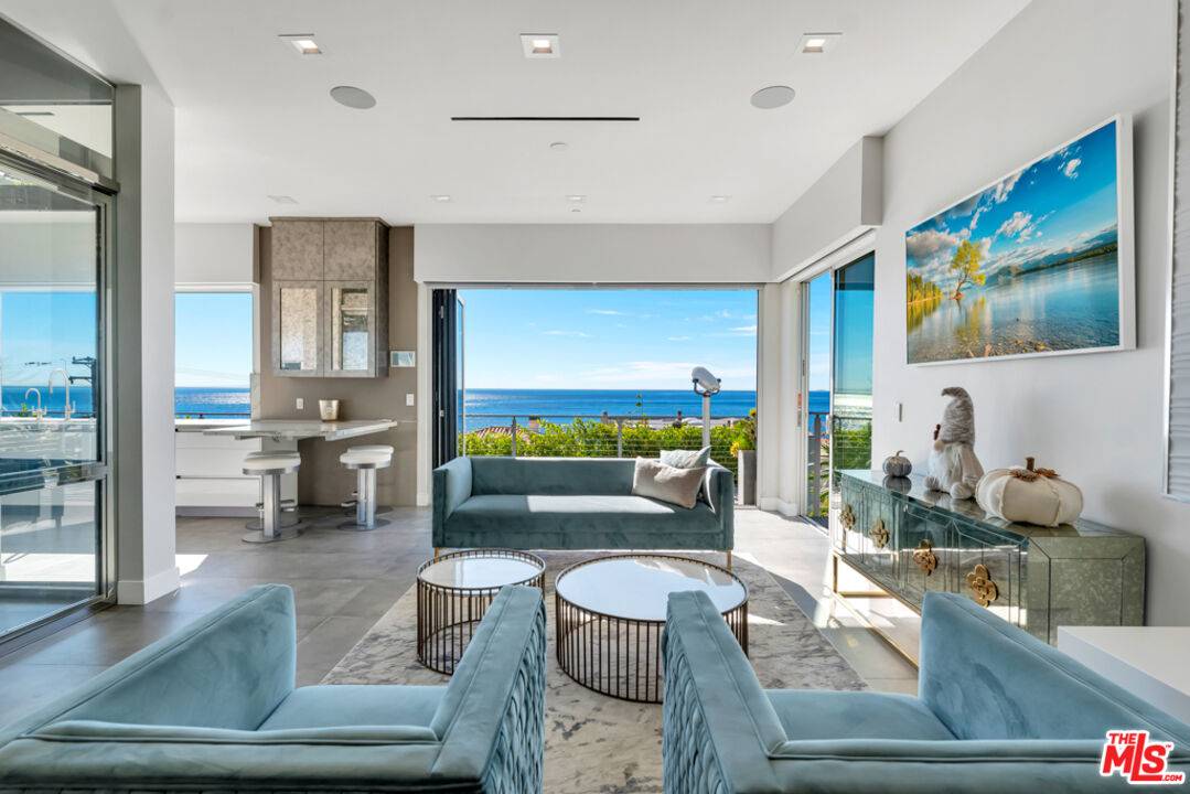 25423 Malibu Rd 4BR Malibu La