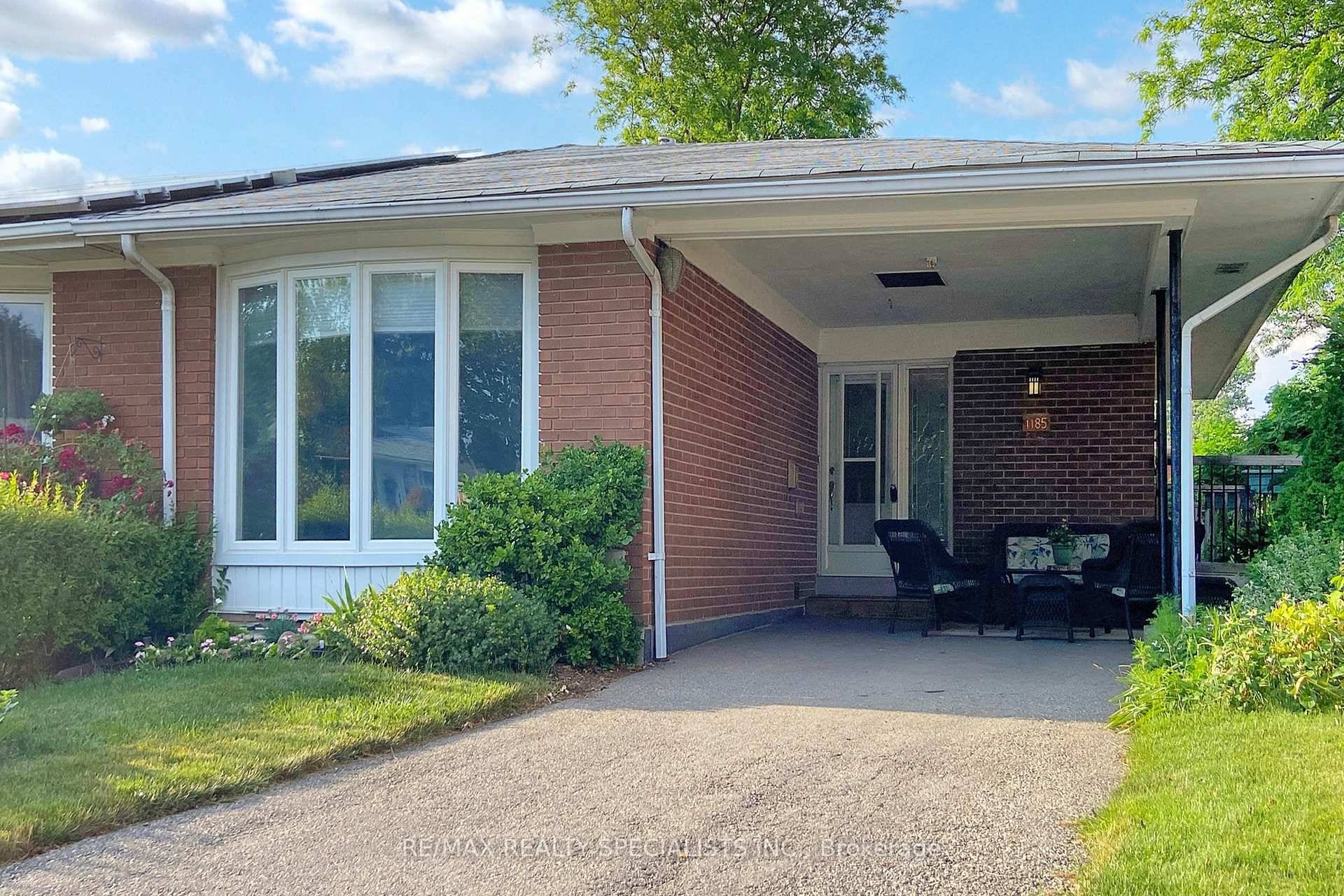 Rare opportunity to enjoy a Solid Shipp Built 4 level semi detached home with sepeate entrance to a professionally finished lower level in law suite with kitchen and 3 pc ...