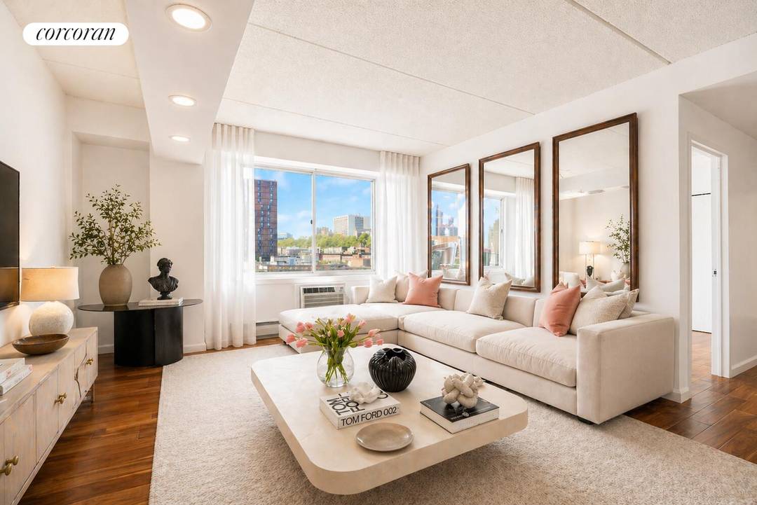 BRAND NEW ! PERFECT TOP FLOOR !