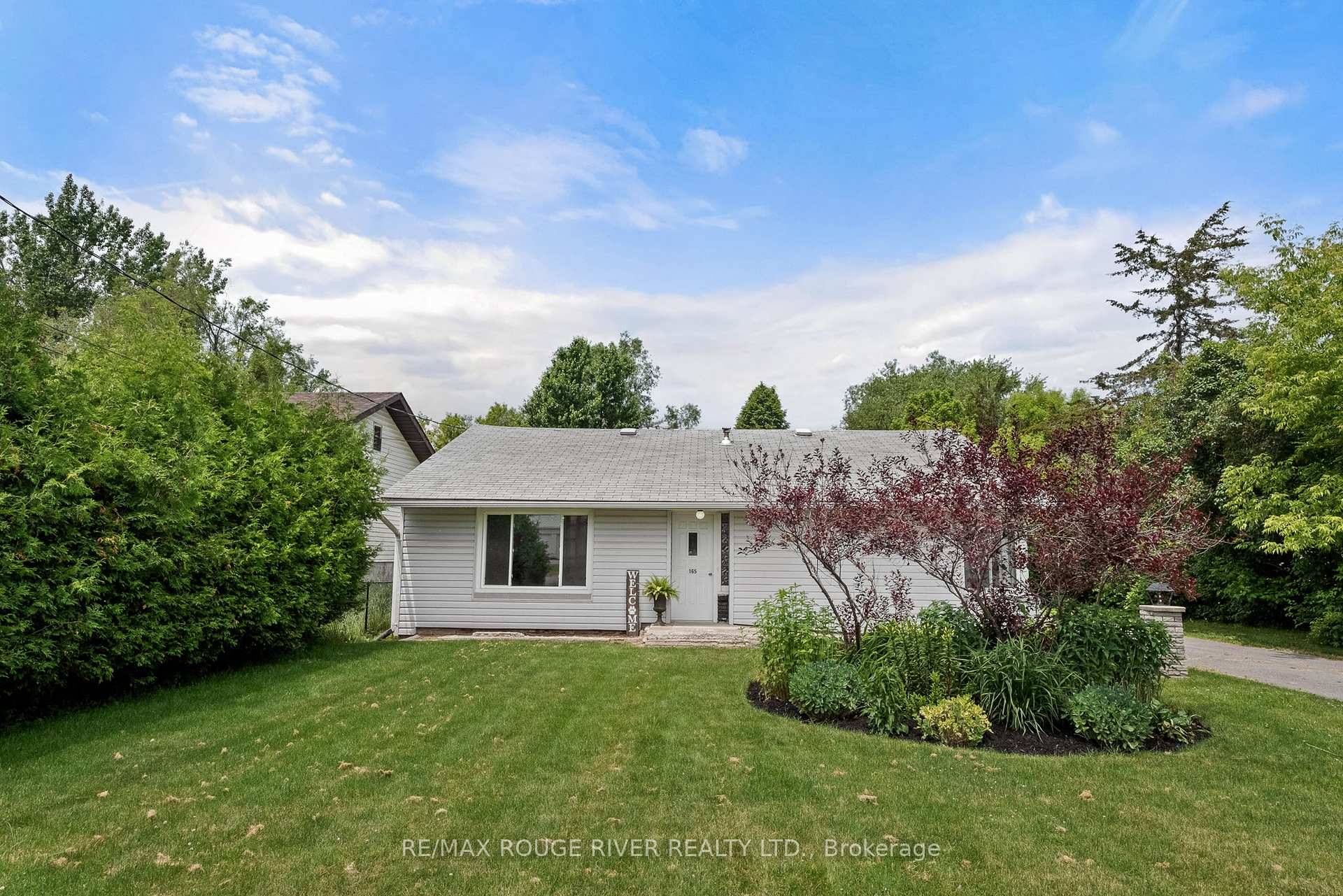 Discover the allure of this beautiful bungalow nestled in the heart of Colborne.