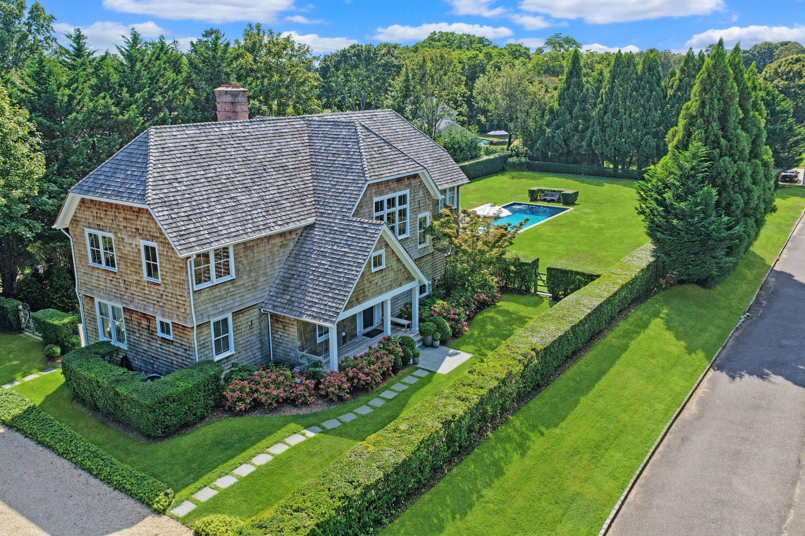Bridgehampton Turnkey Luxury Home